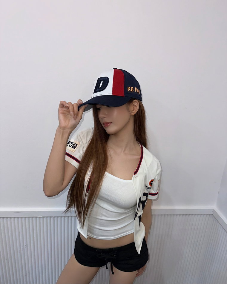 권은비(2)