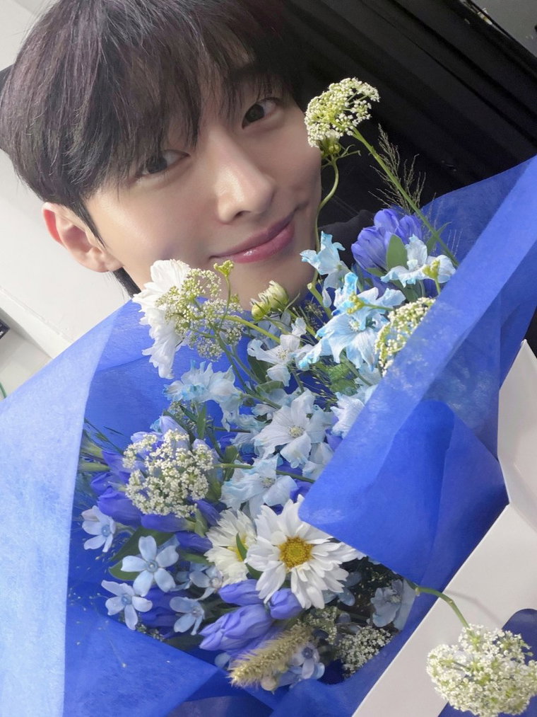 윤지성(1) 윤지성(1)