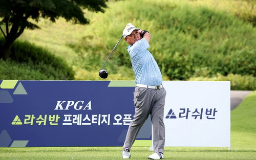 모중경, 챔피언스투어 평정! 통산 7승 금자탑