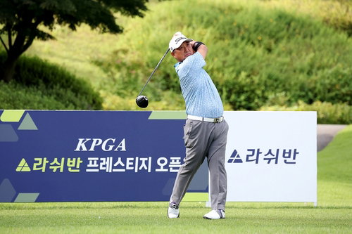 모중경, 챔피언스투어 평정! 통산 7승 금자탑